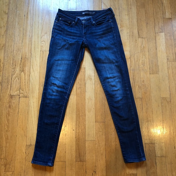 Levi’s Women’s Slight Curve Modern Rise Jeans 0/25 - Picture 2 of 9